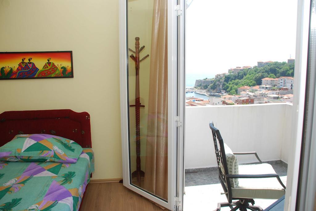 Apartments Ismy Улцин Стая снимка
