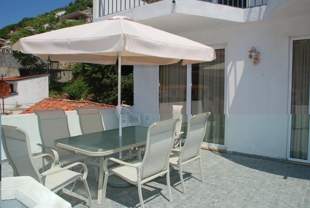 Apartments Ismy Улцин Стая снимка