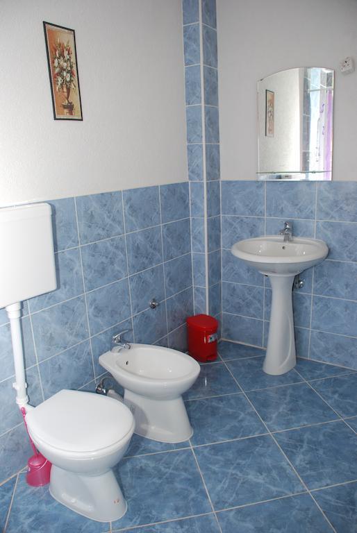Apartments Ismy Улцин Екстериор снимка