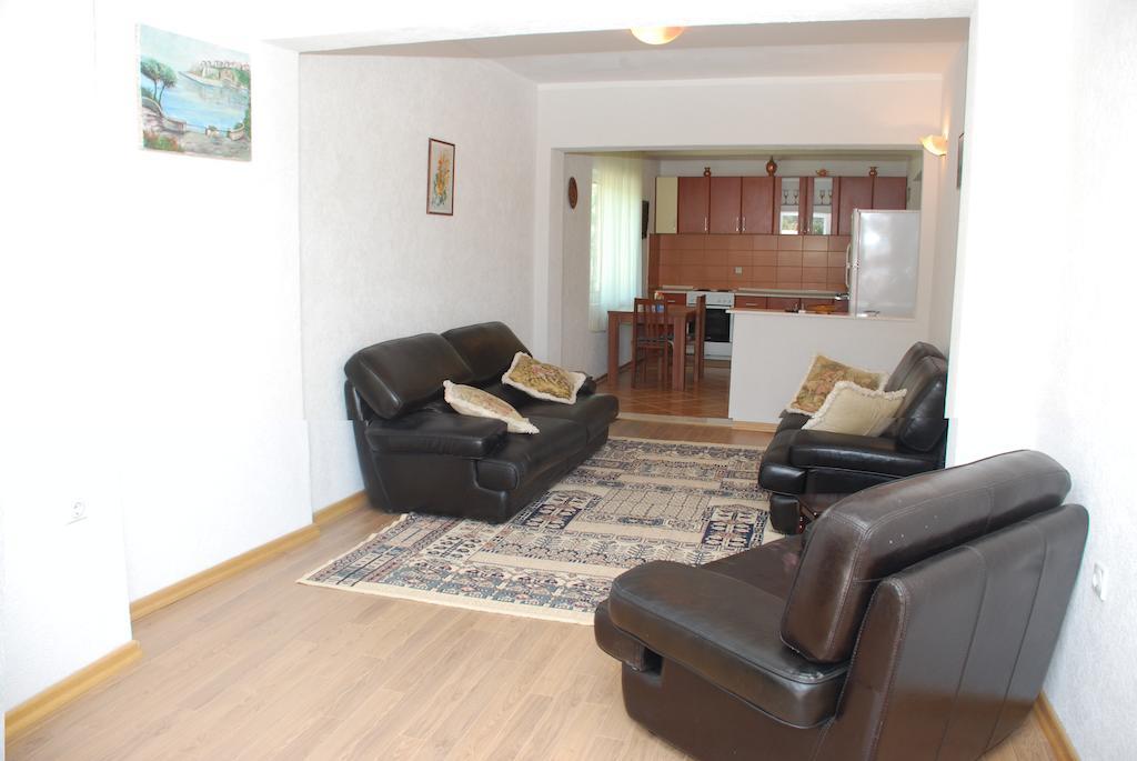 Apartments Ismy Улцин Стая снимка