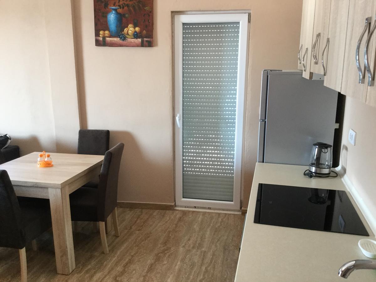 Apartments Ismy Улцин Екстериор снимка