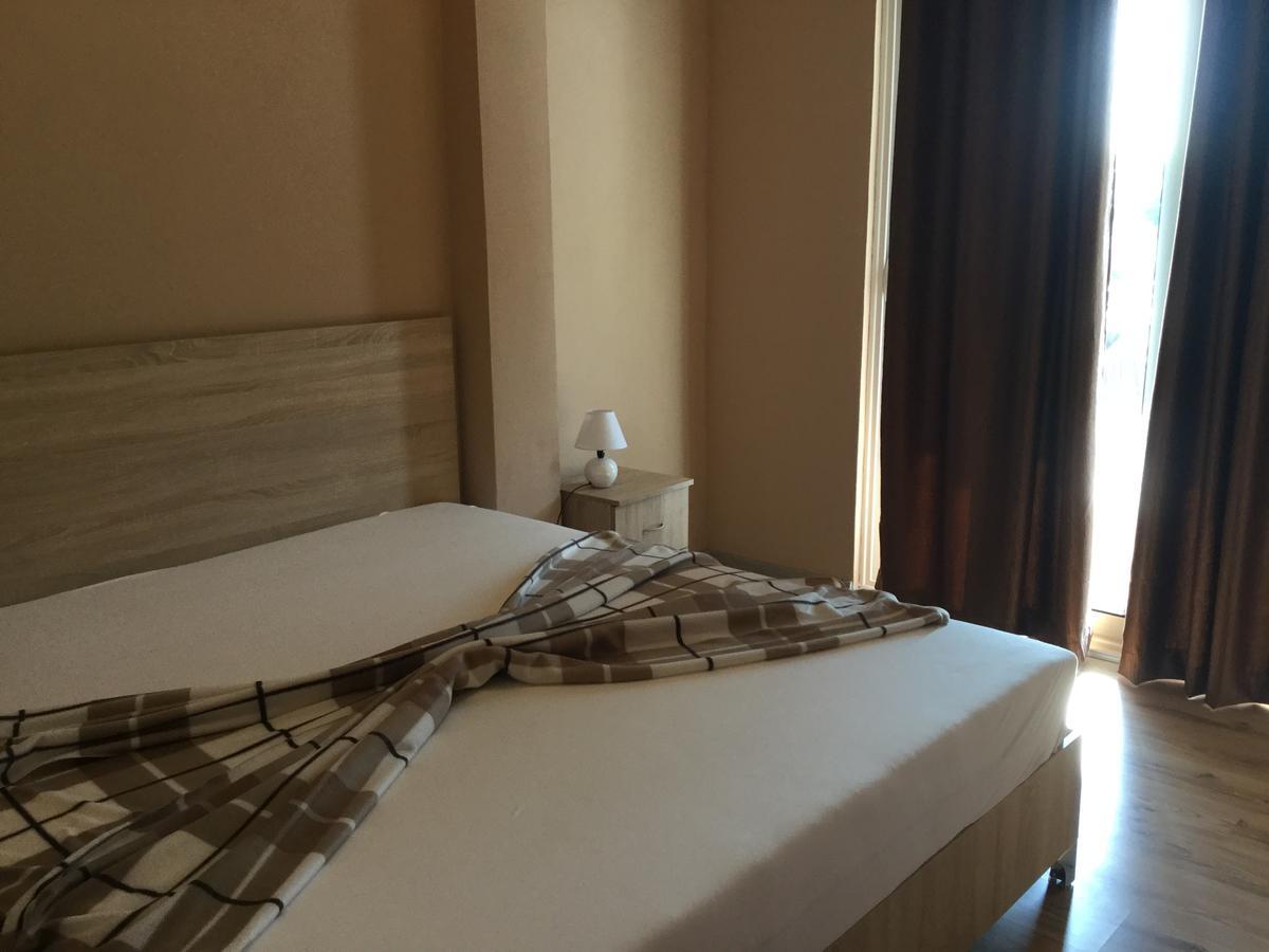 Apartments Ismy Улцин Екстериор снимка