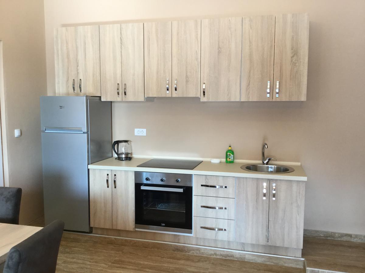 Apartments Ismy Улцин Екстериор снимка